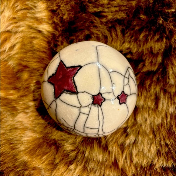 Home Decor Sculpture Signed by Artist Orb Ball Stars NEW - Picture 3 of 7